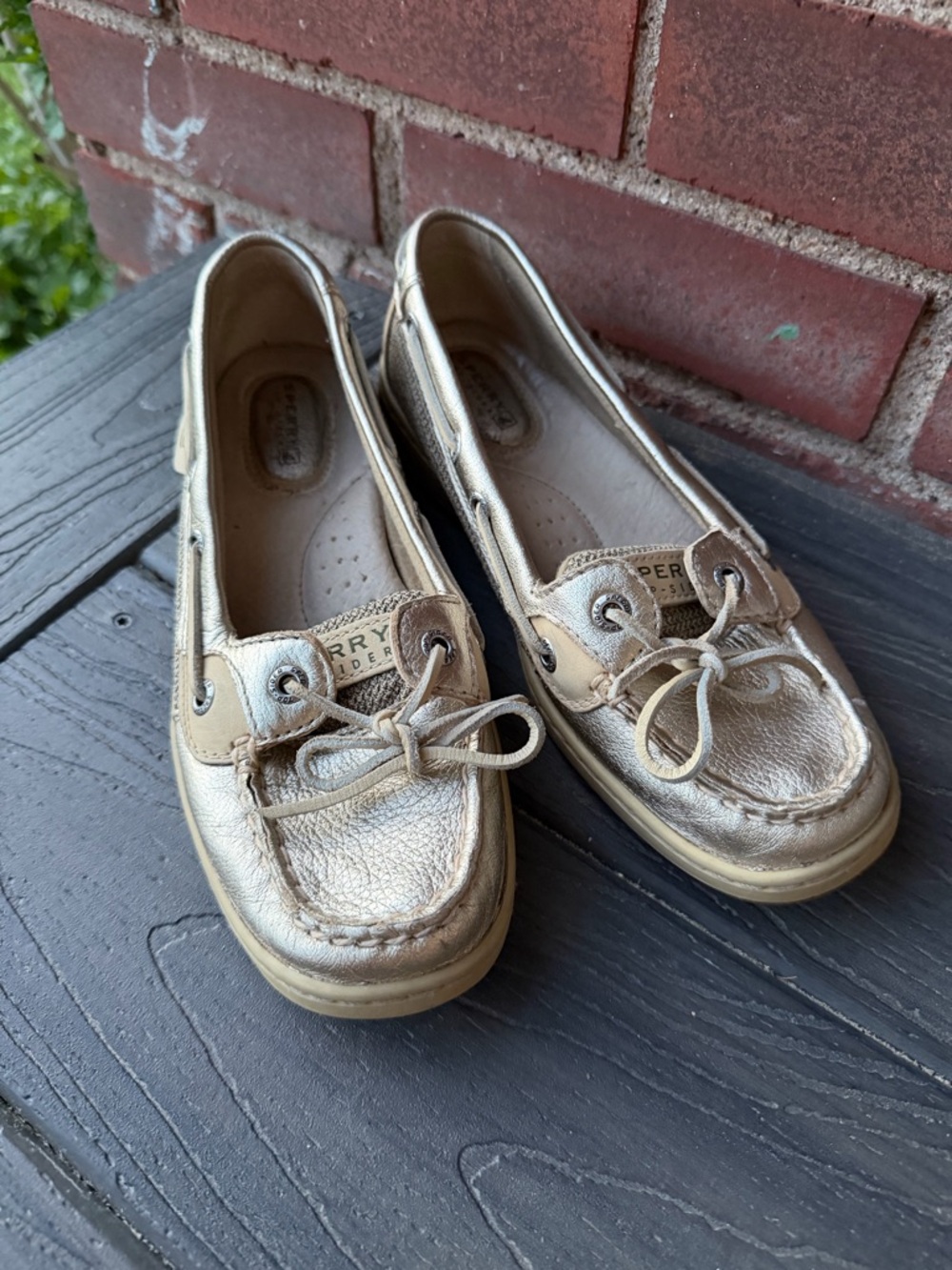 Sperry Top-Sider Angelfish Metallic Gold Leather Boat Shoes - Women’s Size 7